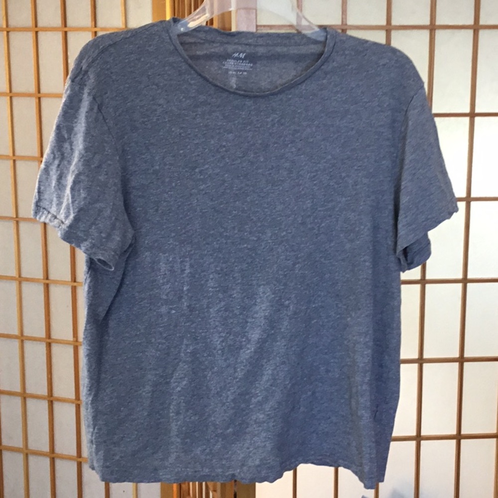 5/$20 2 T shirts H&M